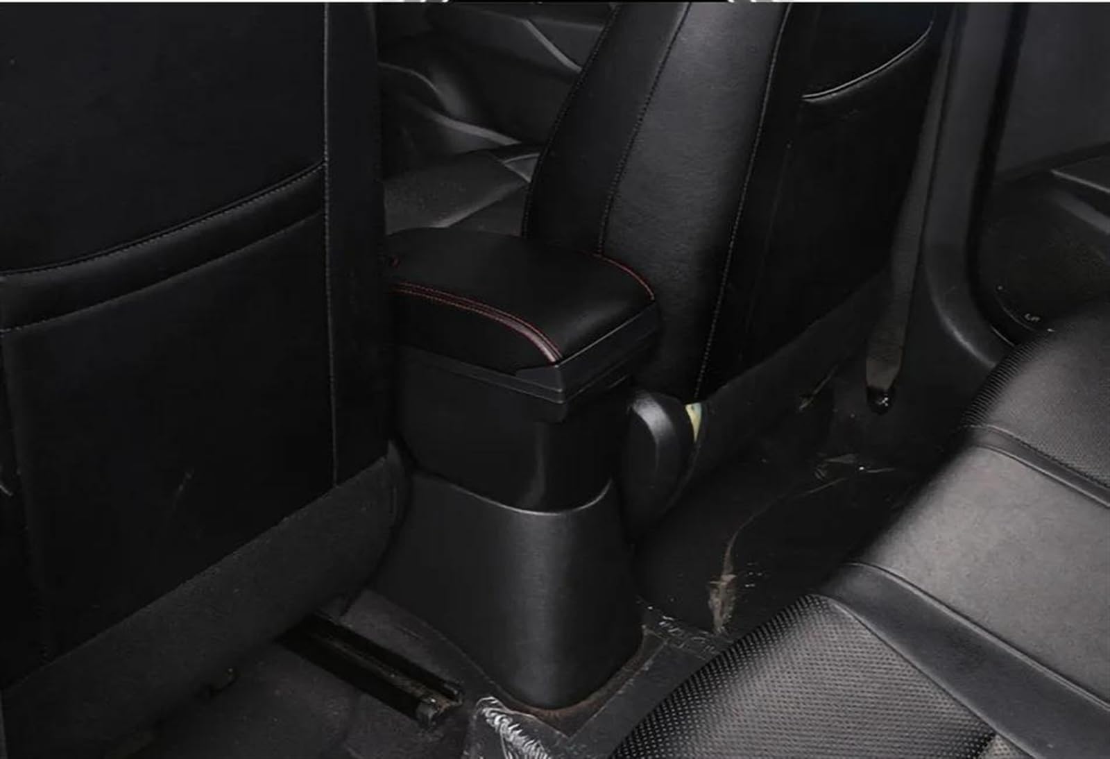 Podłokietnik do Mazda Cx-3 Detale USB (czerwony) (czarny)