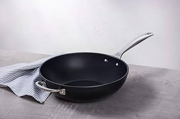 調理器具 LE CREUSET toughened non-stick Amazon.com: Le Creuset Toughened Nonstick PRO Cookware Set