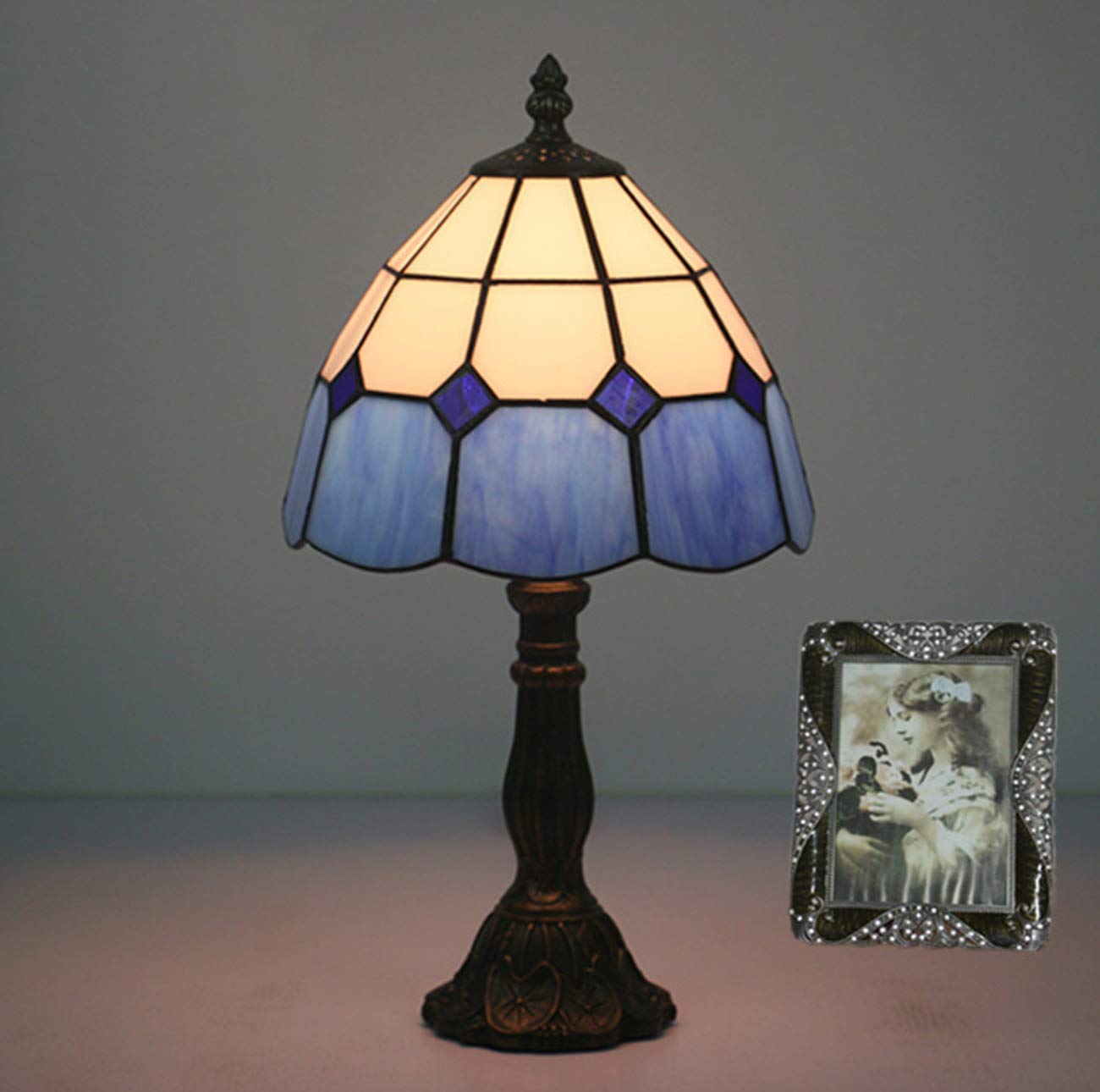 Amazon.co.jp : 8インチのティファニースタイルのテーブルランプ