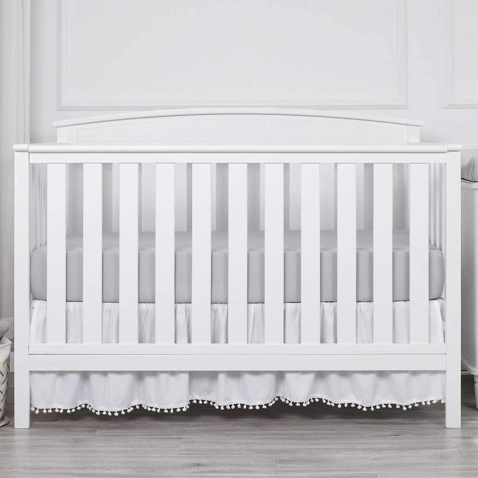Jupe de Berceau à Volants | Volant Anti-poussière avec Garniture à Pampilles,Jupe de Berceau à Volants avec Pompons, Jupes de literie en Microfibre pour Berceau de bébé pour bébés garçons