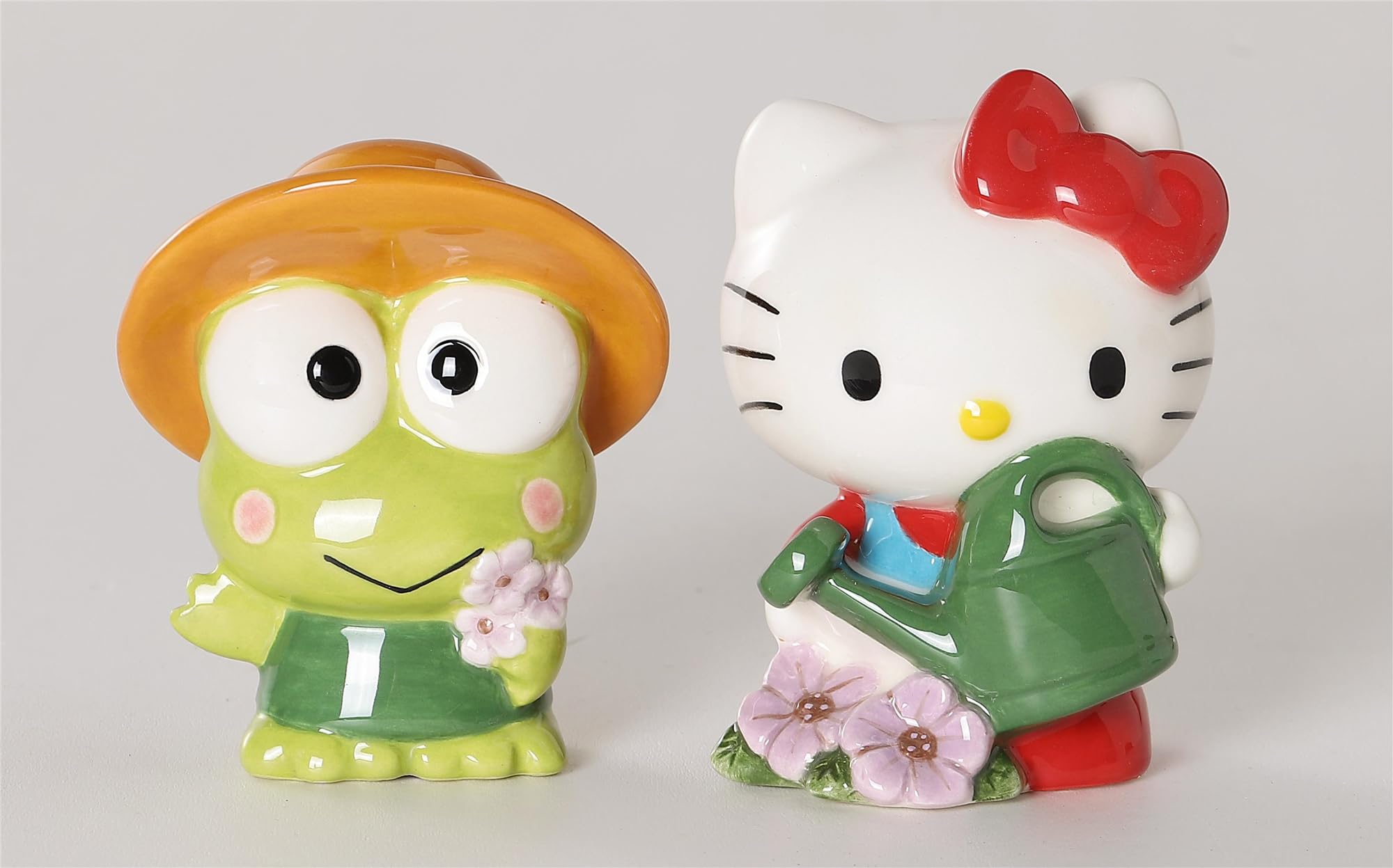 ハローキティ陶器製置き物コンプリートセット★まとめ売り Amazon.com: Hello Kitty and Keroppi Salt and Pepper Set, 5.25