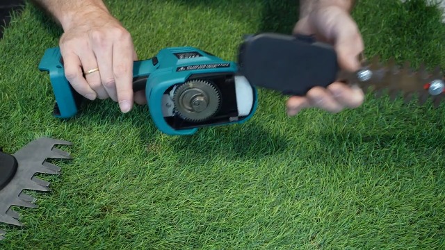 Amazon.com: SEESII 6-in-1 Cordless Pole Saw & Hedge Trimmer