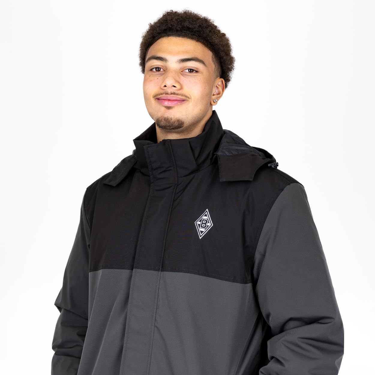 Borussia Mönchengladbach Übergangsjacke „Spring“ | Offizieller Fanartikel Fohlenshop | Gladbach Jacke Dunkelgrau Kapuze Abnehmbar