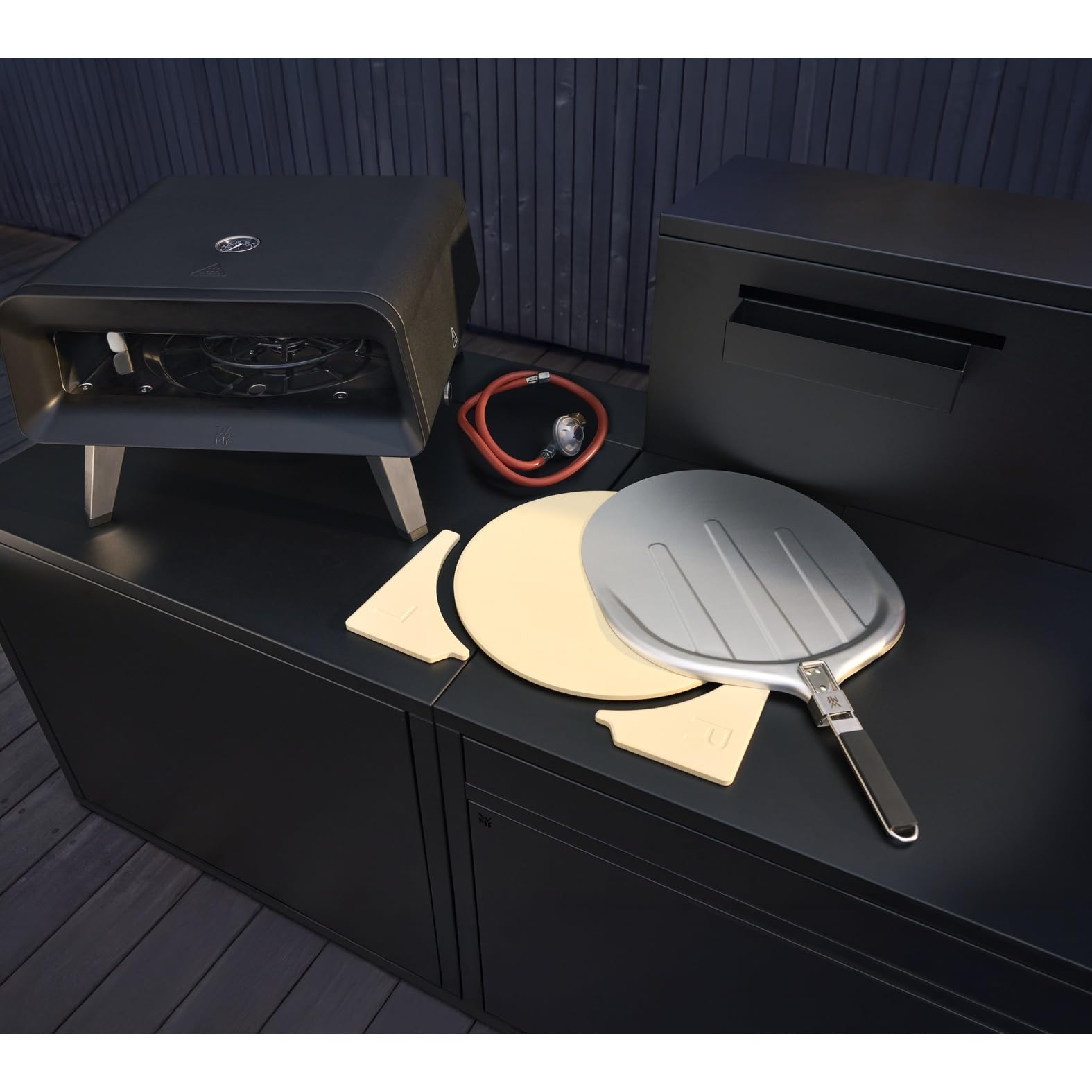 WMF Pizzaiolo Pro Pizzaofen, über 450°C Backtemperatur, großer Pizzastein (Ø 40 cm), automatische Drehmechanik, integrierte Temperaturüberwachung für perfekte Ergebnisse in 90 Sek., Gas Pizzaofen