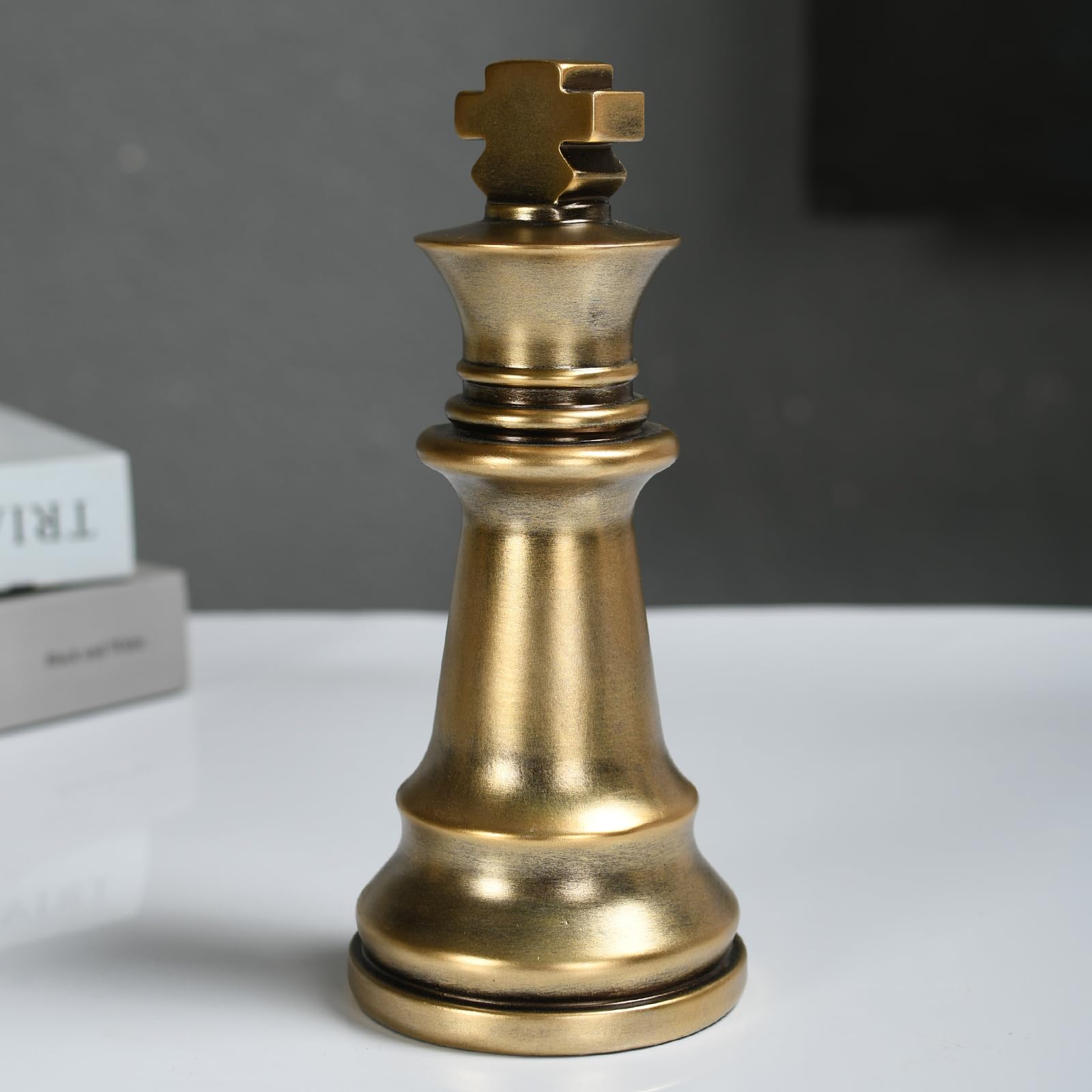 Decoración de ajedrez King – Majestic King & Queen, intrincadamente detalladas, esculturas de decoración del hogar atemporales, adornos de ajedrez internacionales hechos a mano 9