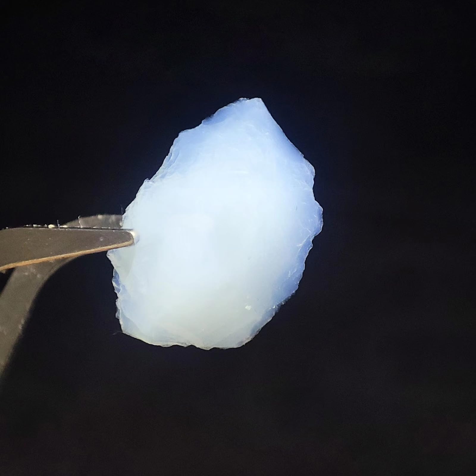 Aerogel-Würfel – Hochporöses, auf geschmolzenem Rauch basierendes Silikat-Isoliermaterial für Bildung und Forschung in den Naturwissenschaften (10 g)