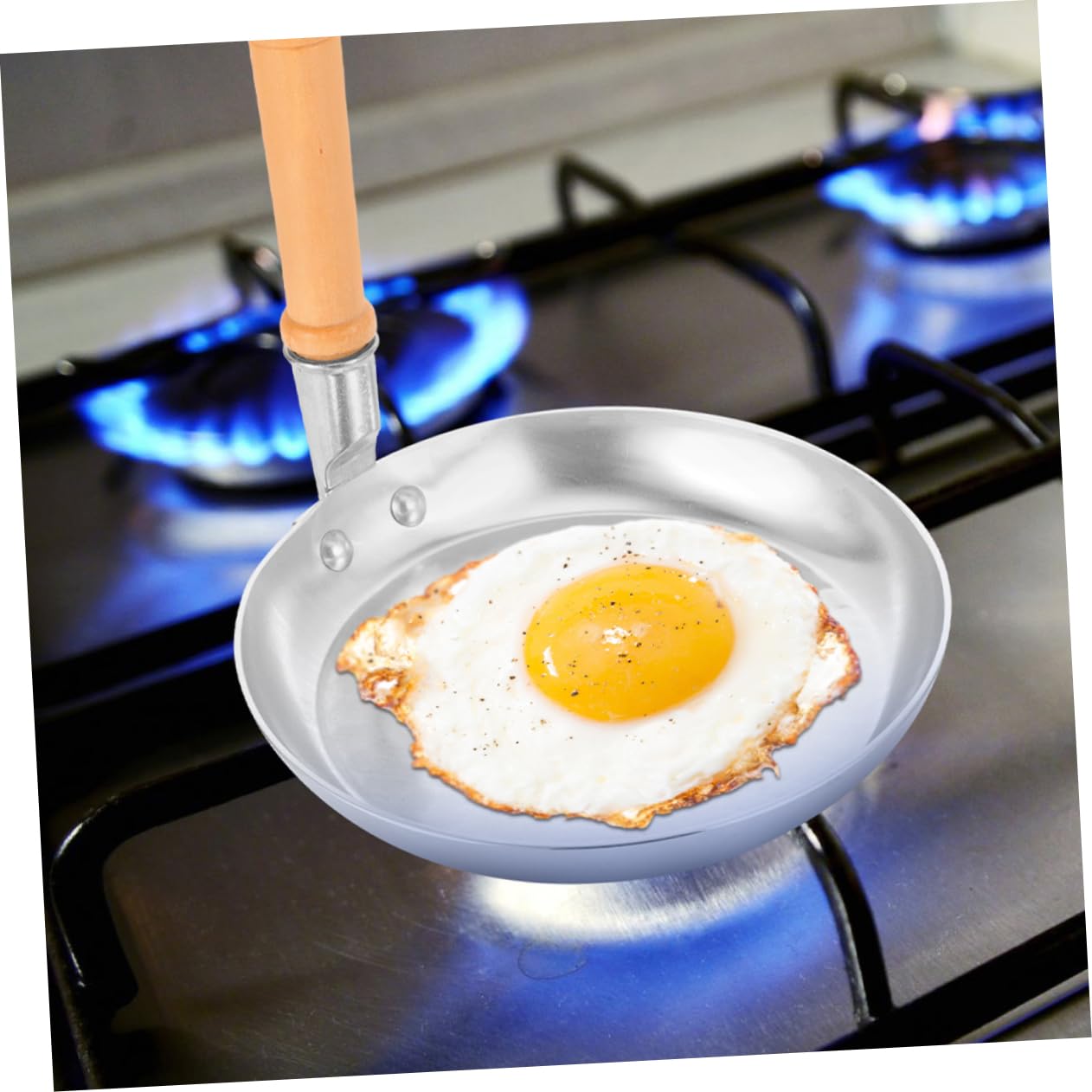 MUCKLILY Japanese Oyakodon Pan Nonstick Omelet Frying Pan with Vertical Handle Versatile Cooking Tool for Eggs and Meats and Easy to Use for Home and Professional Chefs