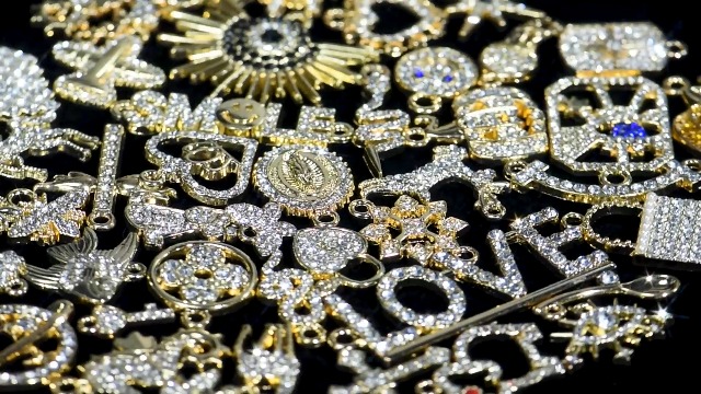 Amazon.com: Zicdije Pack of 20 Mixed No.2 Rhinestone Charms Gold