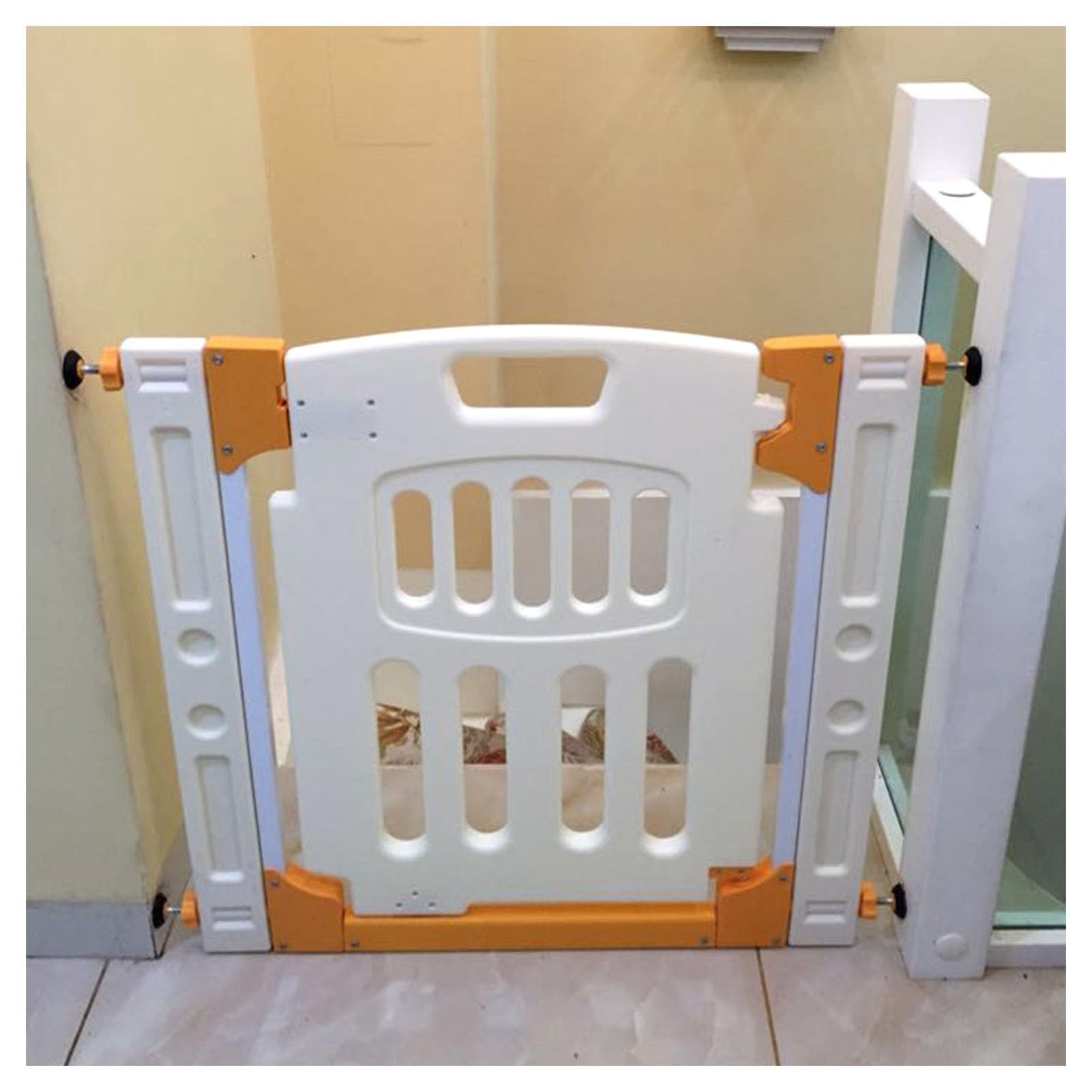 Barrière pour chien sans perçage : protégez vos murs et sécurisez l'escalier