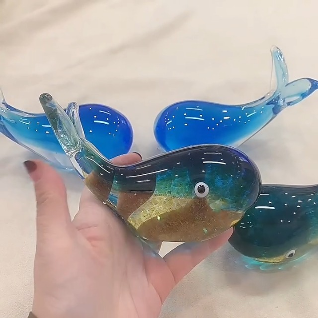 Figura decorativa de ballena luminosa de cristal miniatura 7
