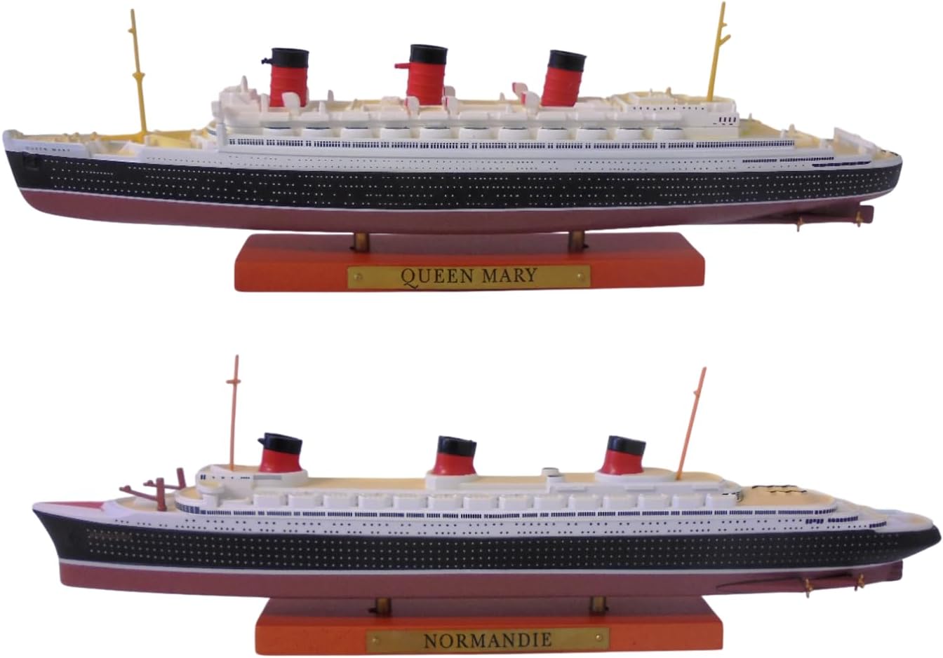 OPO 10 - Set of 2 Miniature replicas of the Famous transatlantic Liners Normandie + RMS Queen Mary Scale 1/1250 or 25 cm - PA2