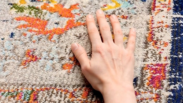 Tapete Safavieh Madison Colección 3' x 3' Beige y Negro miniatura 7