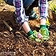KOTARBAU® Grubber mit 3 Zinken Klein Gartenkralle mit Holzgriff 41 cm Hand Kultivator Handgrubber Kleingrubber Handpflug Gartenzubehör Blumenharke Gartenwerkzeug Schwarz