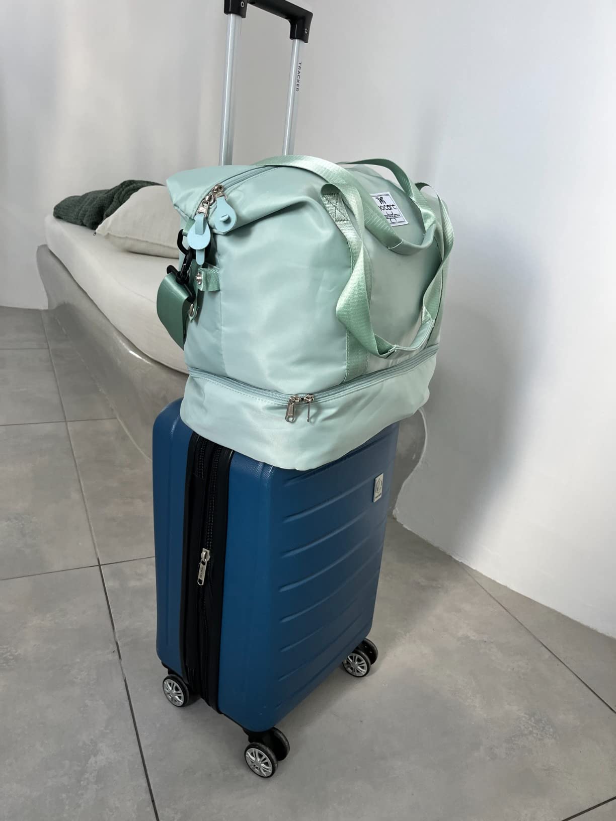 MOCARE Travel Duffel Bag, Sports Gym Tote Carry on Bags for Women