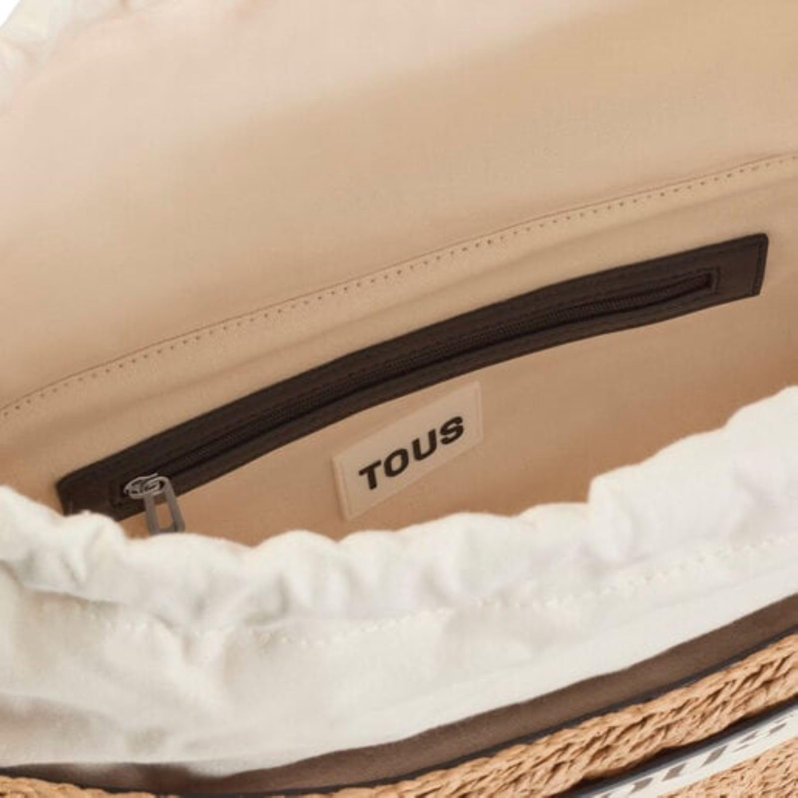 Tous Capazo Grande Negro, para Mujer, Medidas 23,5 x 39 x 14 cm, Colección Scoubidou