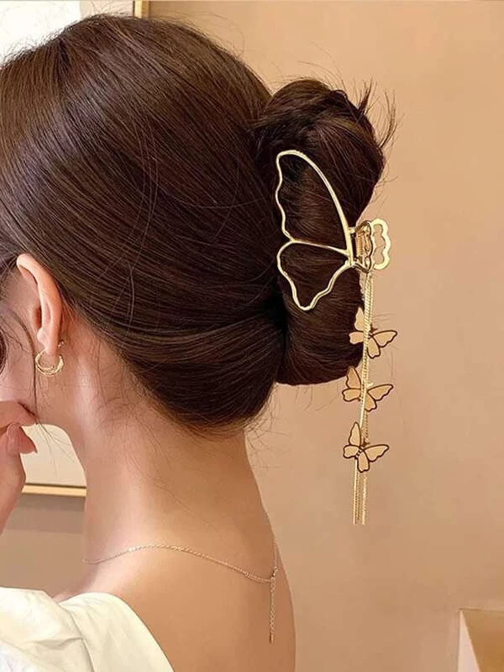 Soika® Hair Clutcher | Golden Metal Chain Clutcher | Thick Hair Accessories Clutcher Stylish Tassel Claw Clip (Butterfly Pack of 1) (B0C3J3RGXY) Amazon Price History, Amazon Price Tracker