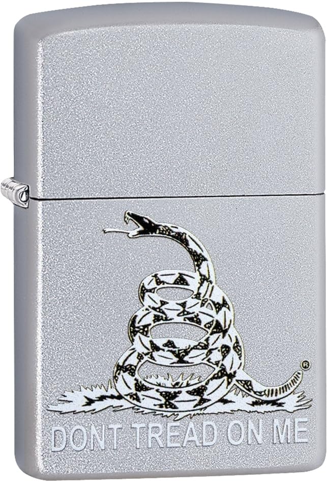 Encendedor Zippo Satin Chrome con diseño bandera Gadsden miniatura 1