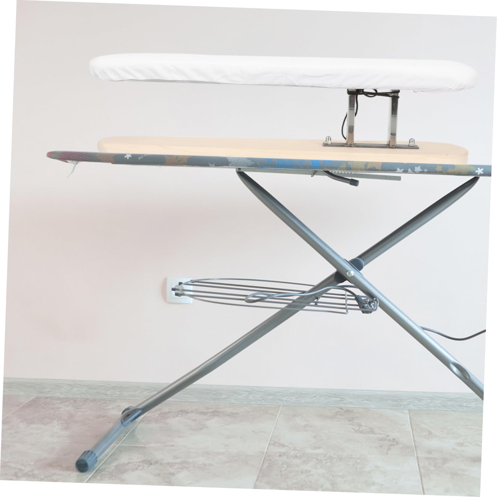 Cabilock Viaje Travel Tripe Alfombrilla de Planchar Accesorios de Escritorio Mini Tabla de Planchar Taburete de Planchado para el hogar Familiar Rejilla para Planchar Ropa paño