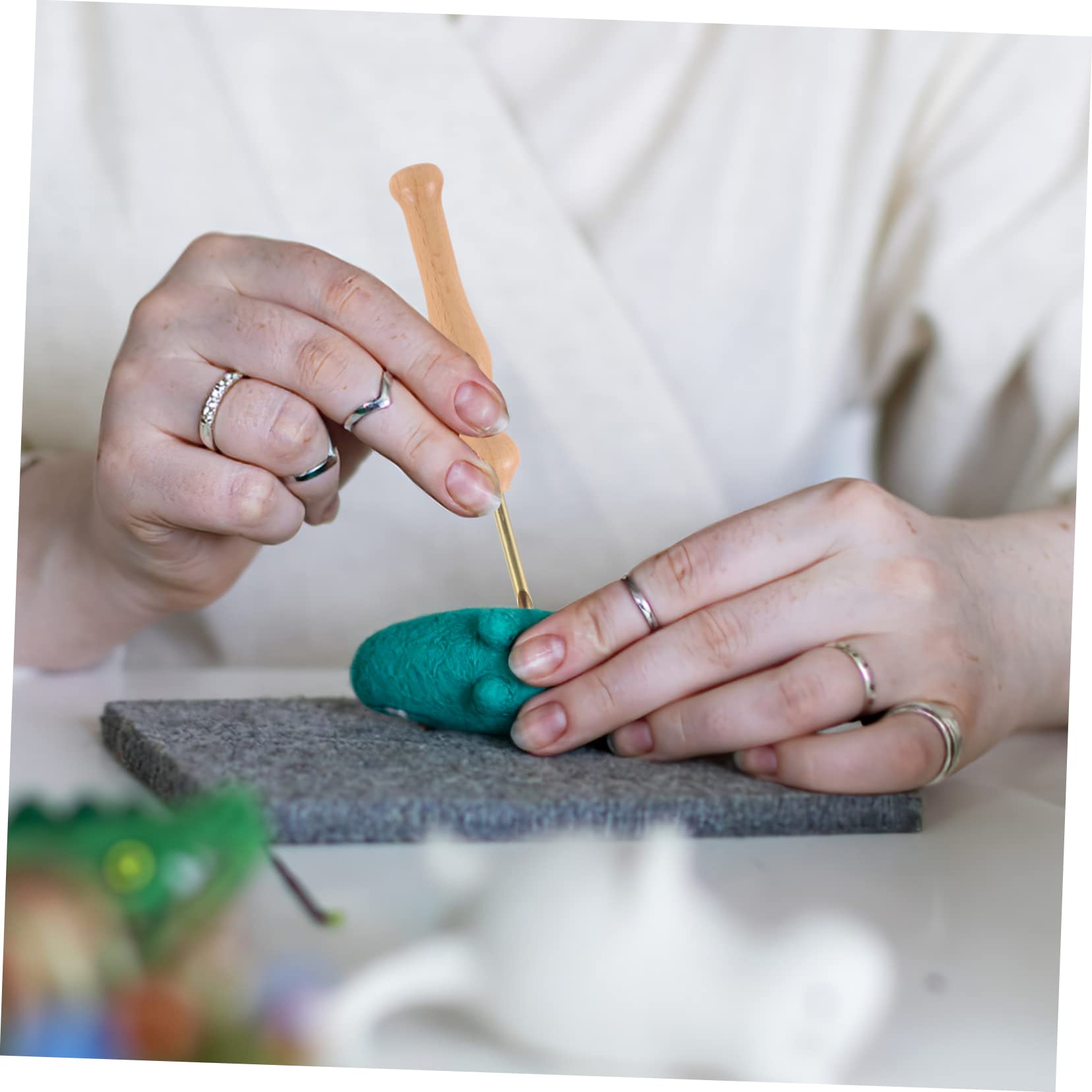 ARTIBETTER Sturdy Punch Needle Kit 5pcs Smooth Surface for Comfortable Embroidery Experience