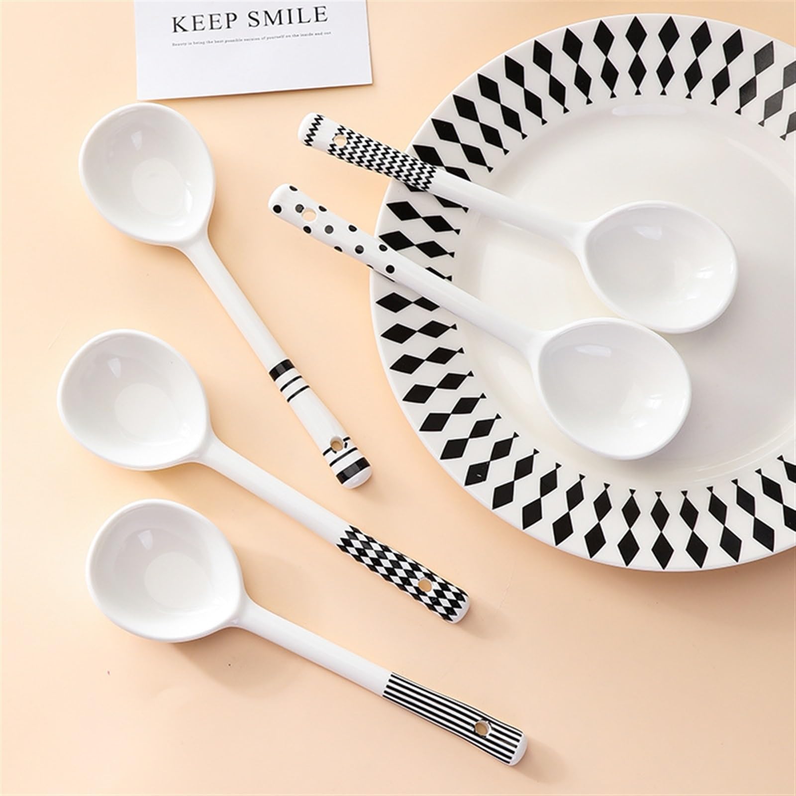 Cuillère à Soupe 2 pièces Cuillère en Porcelaine Noire et Blanche Cuillère à Table à Long Manche Cuillère à Soupe Cuillère à Riz Cuillère à Dessert Cuillère à dîner