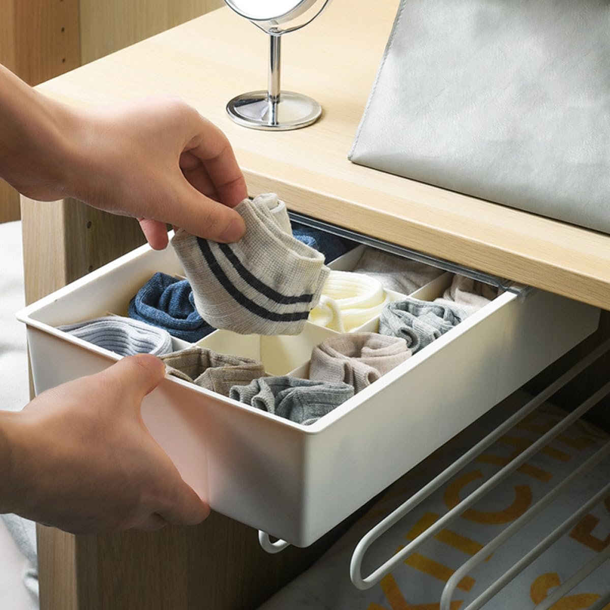 Organizer per Ordinare e Riporre Piccoli Oggetti e Intimo per Calzini e Biancheria Intima in Plastica Bianca Scatola per Cassetti Scomparti nel Guardaroba