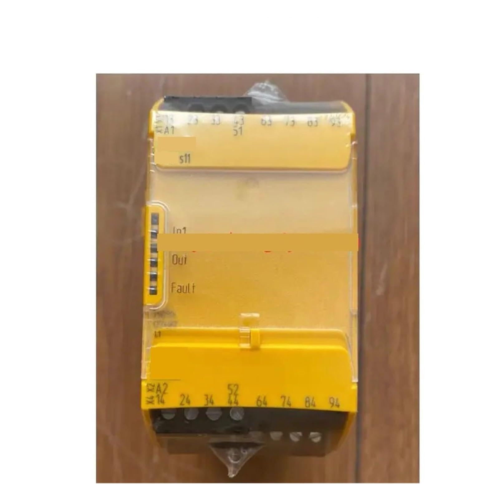 ZVQYSGIW Relays PNOZS1124VDC 750111
