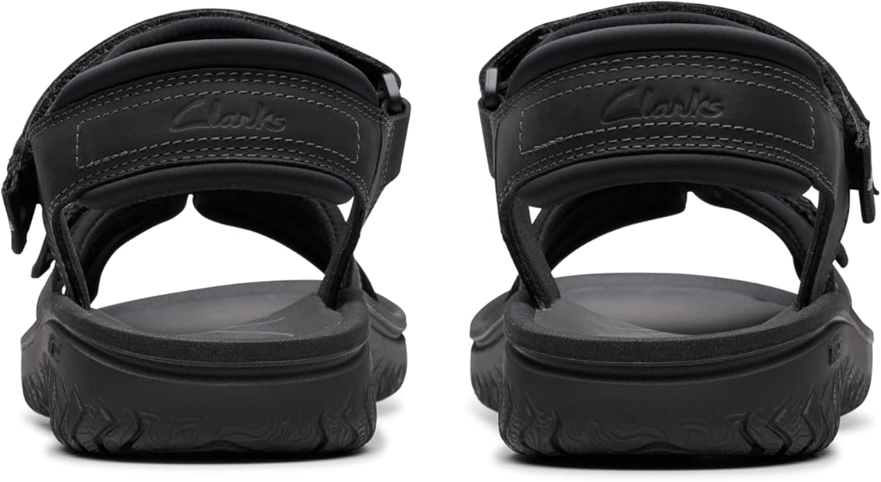 【新品未使用】クラークス　メンズサンダル　ウェスリートレイル 　ブラック Amazon | Clarks Wesley Bay Flat Sandal, Black Synthetic, 7