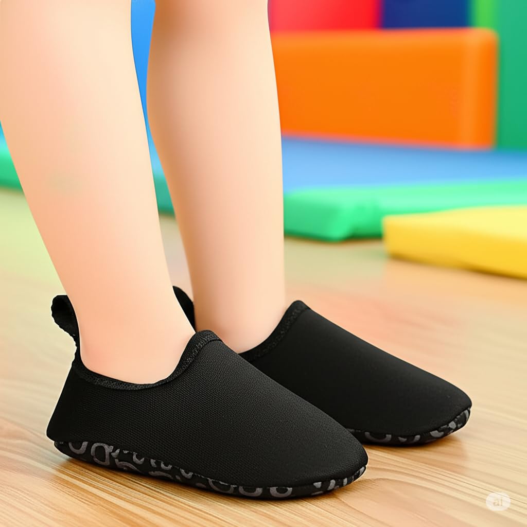 Sapatilha Infantil Bebe Aquática Estilo Meia Ideal Para Rastejar Antiderrapantes, Macias, Calce Fácil para Praia, Piscina, Natação, Surf, Barco, Pesca, Camping, Caminhada, Neoprene em promoção! Veja a oferta e mais achadinhos de Sapatos Infantis 9 Hoje é o melhor dia para comprar Sapatilha Infantil Bebe Aquática Estilo Meia Ideal Para Rastejar Antiderrapantes, Macias, Calce Fácil para Praia, Piscina, Natação, Surf, Barco, Pesca, Camping, Caminhada, Neoprene com aquele preço maroto! Promoção! Aproveite a oferta! 9