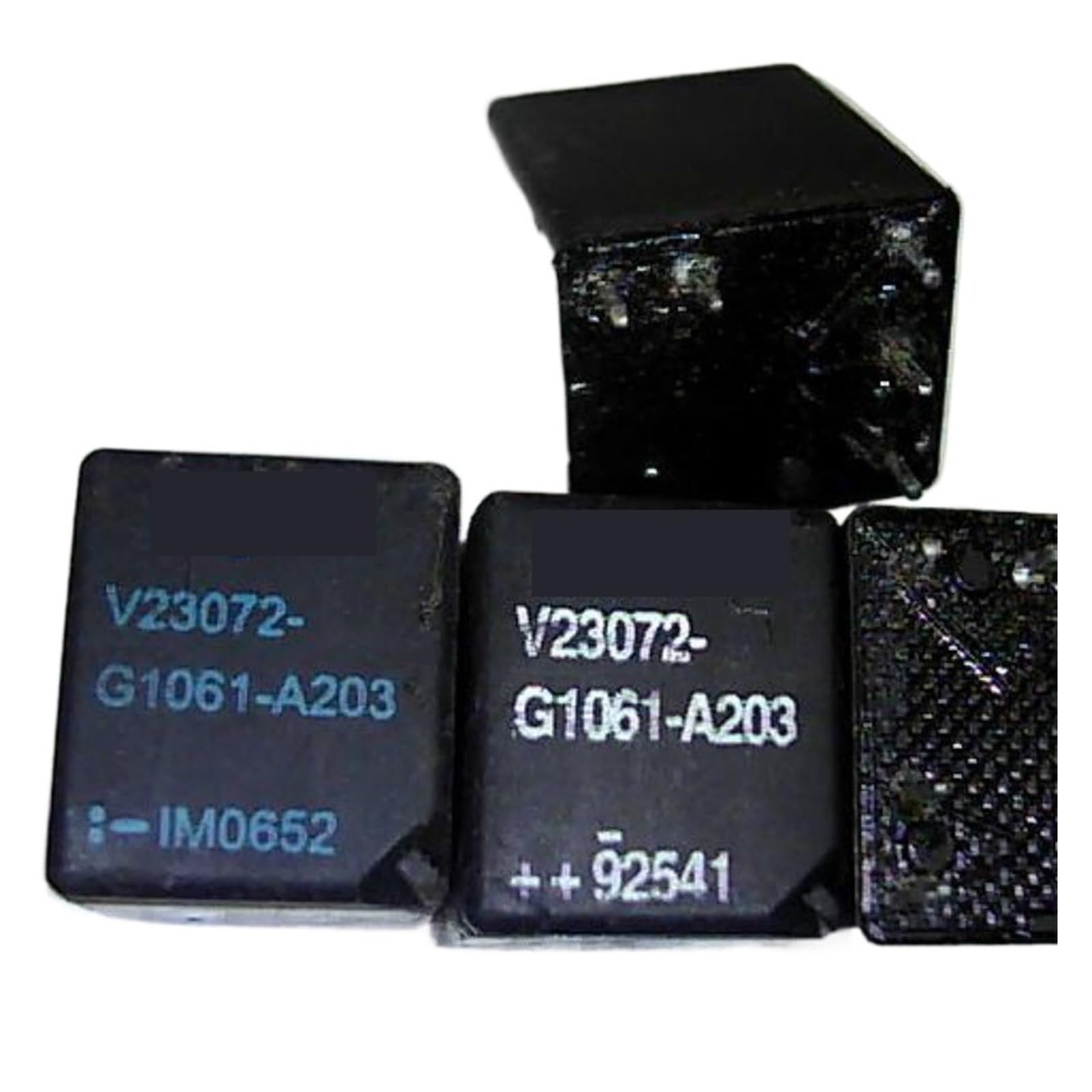 YLQUXEUV V23072-g1061-a203 5-pin relay