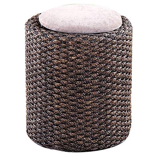 Tabouret en rotin artisanal pour revivre la chaleur des maisons de vacances