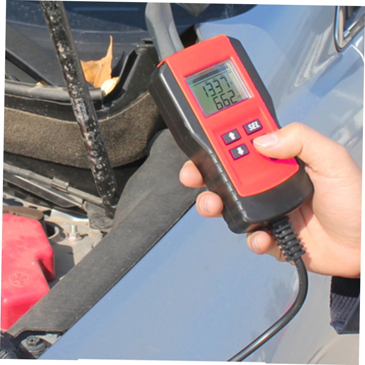Mikinona Tester per Batteria Auto Digitale 12v Dispositivo di Protezione e Test Continuo Strumento Compatto per Analisi Batteria e Controllo Tensione