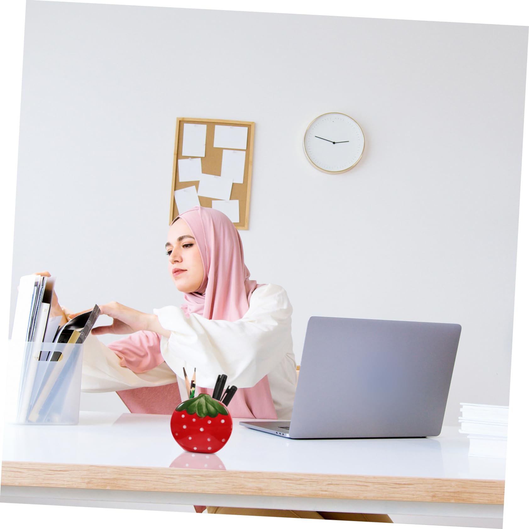 Uonlytech 3 Pezzi portapenne alla fragola Porta a matita da scrivania porta penna in stile semplice Porta di penna alla moda portapenne da ufficio per scrivania ceramica rosso