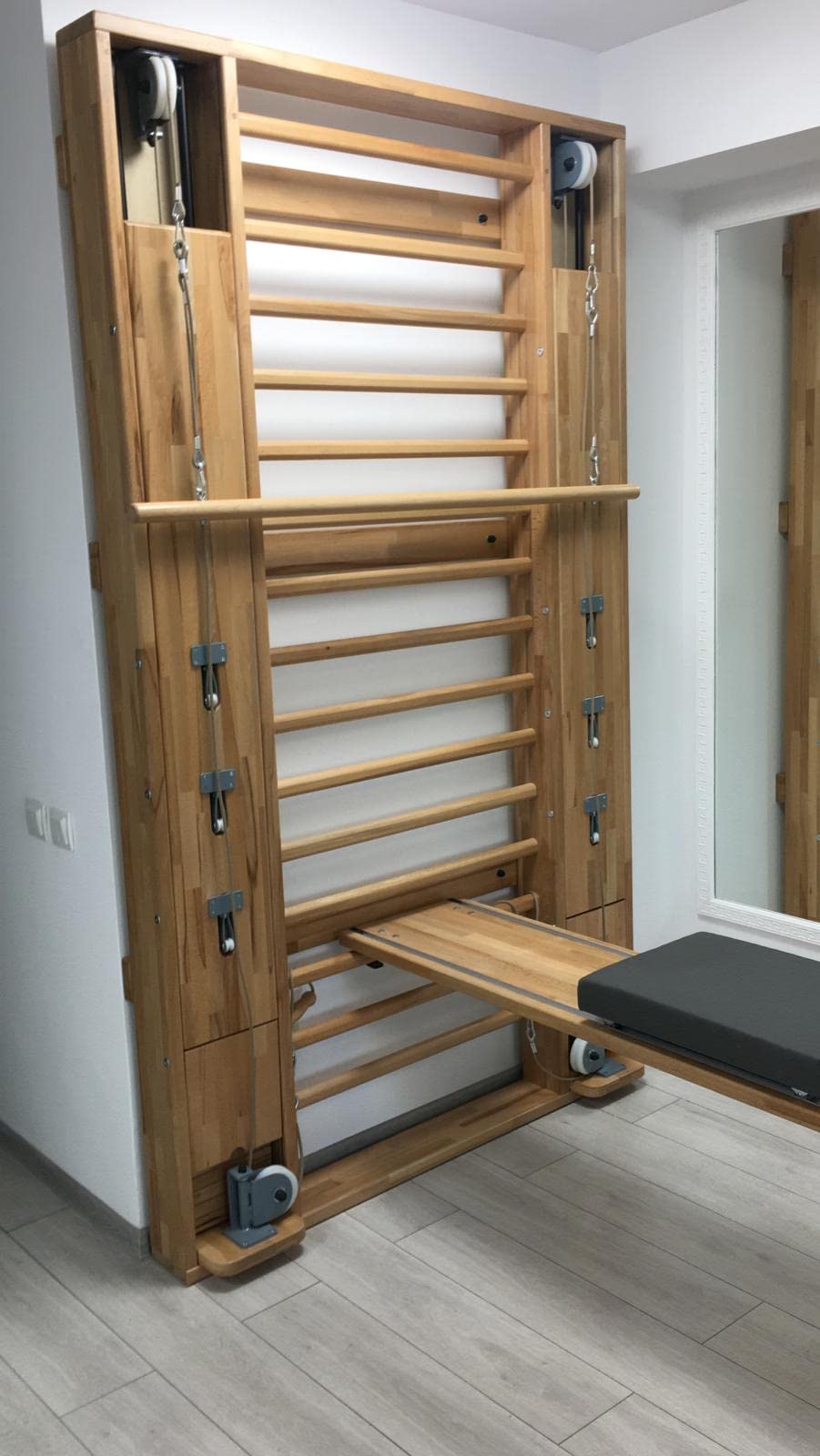 ARTIMEX Multi Sprossenwand Supergym für Gymnastik, Fitness und Physiotherapie - Wird in Heimen, Fitnesscentern oder Kliniken verwendet - aus Buchenholz, 2.4x1.4 m, Artikelnr. 280