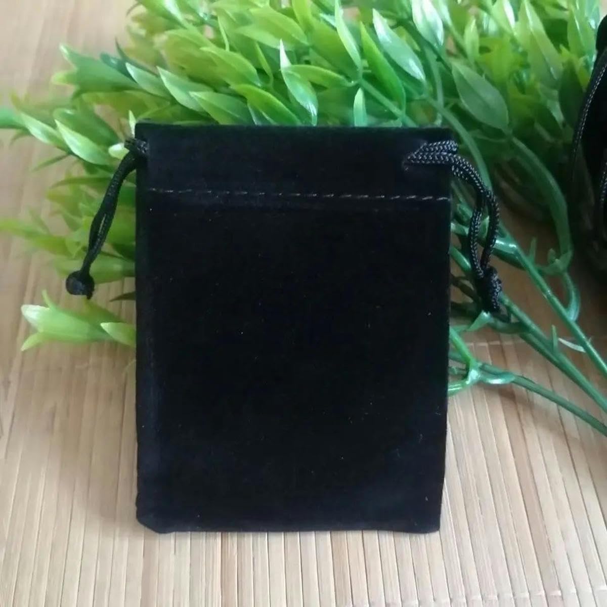 25 Stück/Lot 5 x 7 7 x 9 9 x 12 cm, schwarzer Samt, Geschenktüten, Schmuckbeutel mit Kordelzug, Schmuckverpackungsbeutel, 15 x 20 cm, 4 Stück (100 Stück)