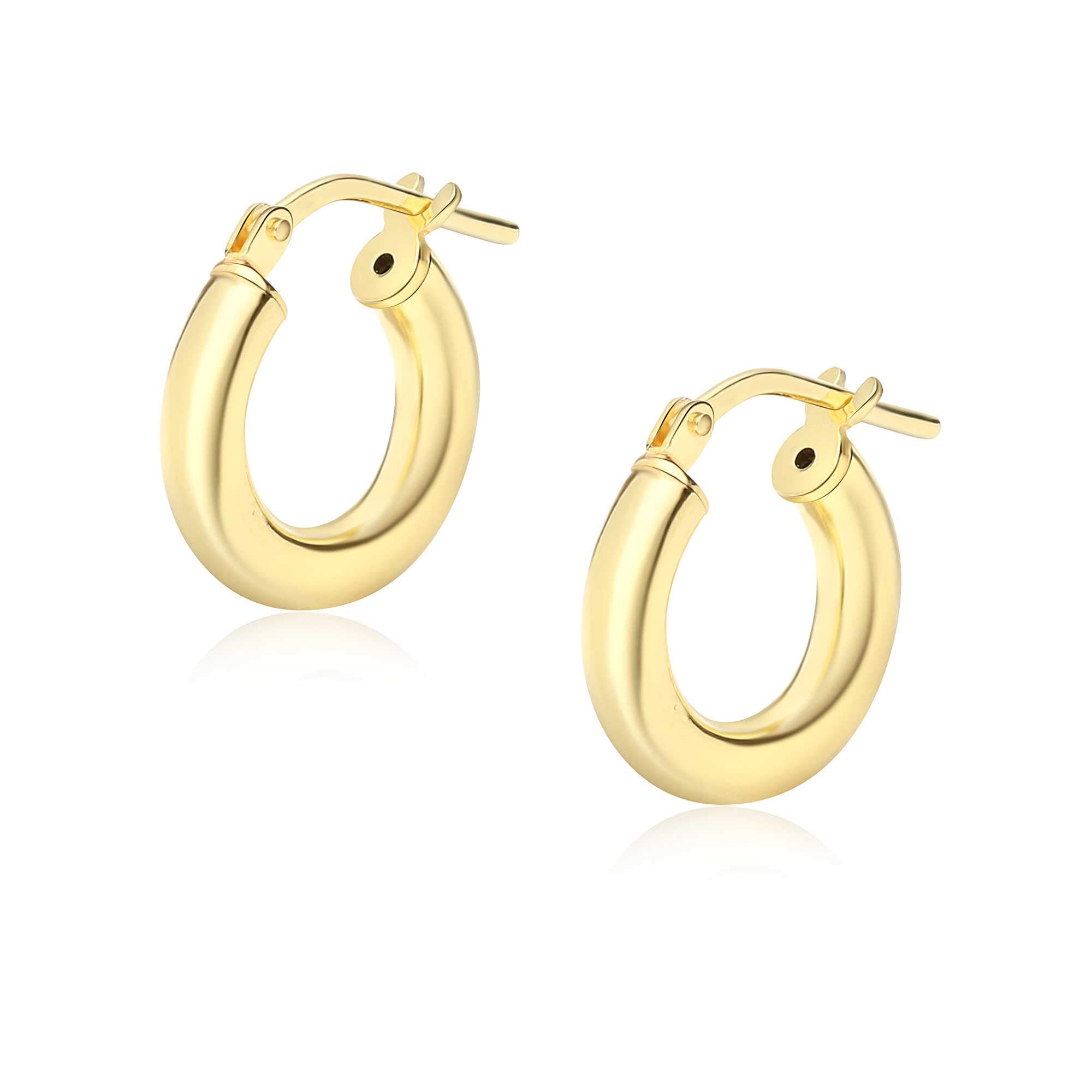Orecchini da donna di GioiaPura. Orecchini canna piena 3mm in argento 925°/°° dorato. Gioiello del diametro di 8 mm con chiusura a scatto. La referenza è gyoarw0313-0. 8