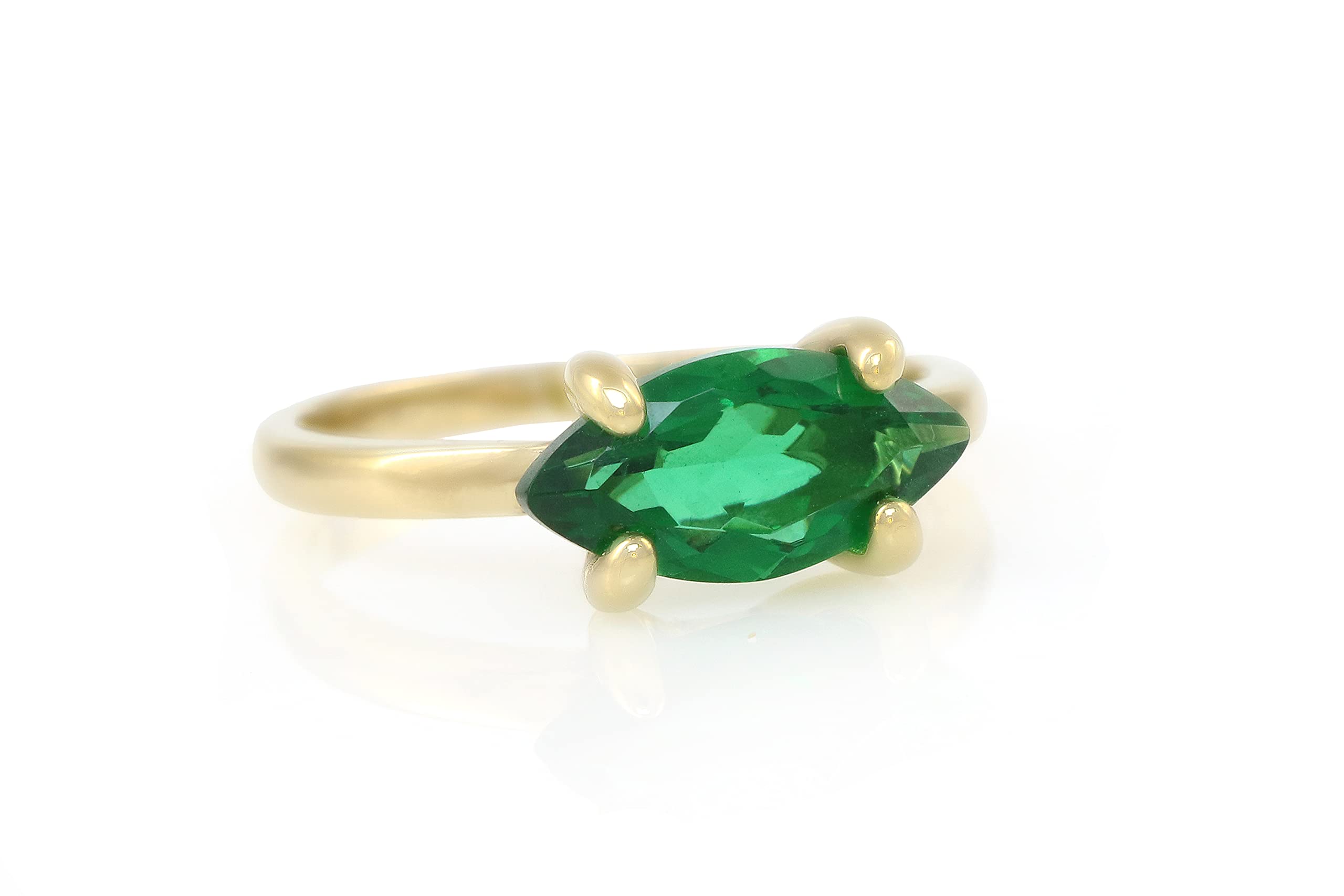 Anillo de Esmeralda en Juego Horizontal - Anillos de Marquesa con Estilo para Mujeres, Anillos para el Día a Día, Anillos de Piedras Preciosas - Joyas Personalizadas de Moda para Compromiso