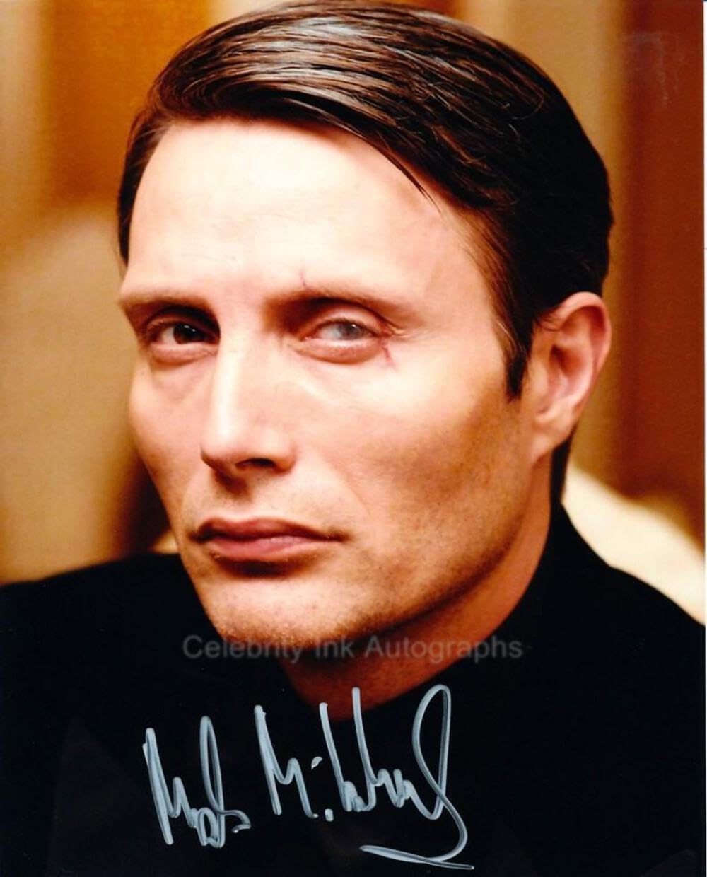 Amazon.com: MADS MIKKELSEN as Le Chiffre - James Bond: Casino