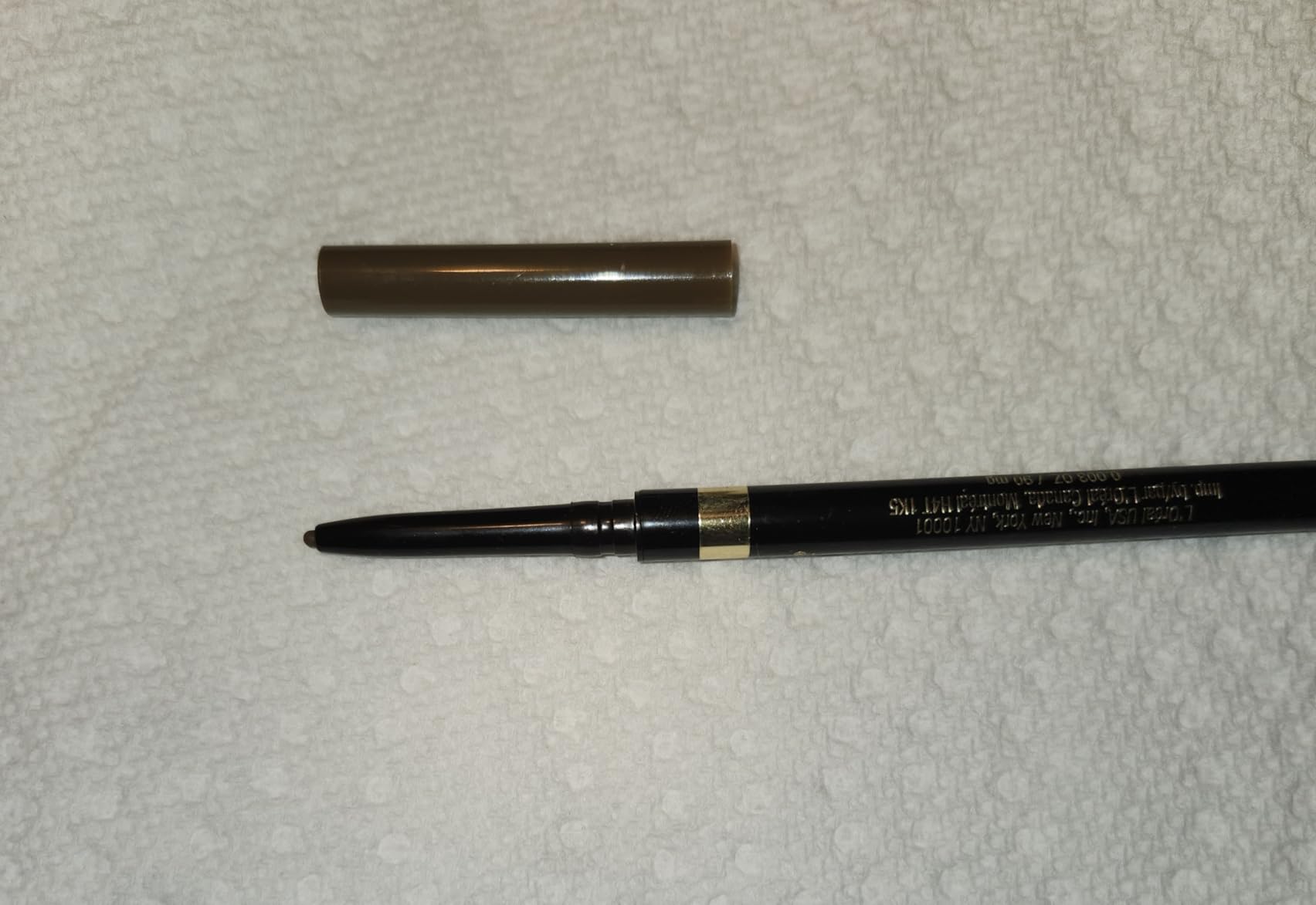 L'Oreal Paris Cosmetics L'Oreal Paris Makeup Brow Stylist Definer Waterproof Eyebrow Pencil, Ultra-Fine Mechanical Pencil, Draws Tiny Brow Hairs and Fills in Sparse Areas and Gaps, Dark Blonde, 0.003 Ounce (Pack of 1)
