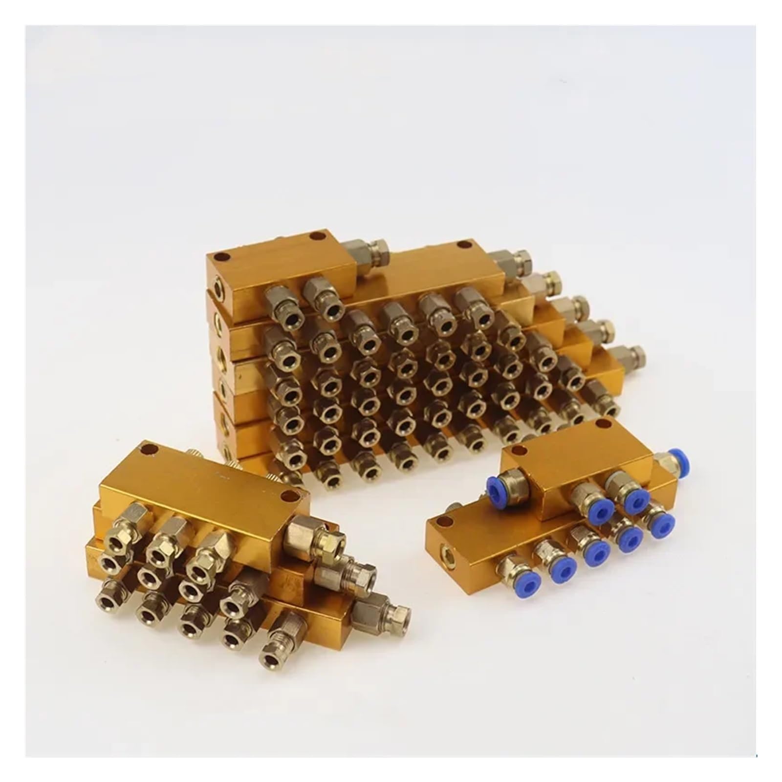 Dystrybutor oleju mosiężnego, zawór dystrybucji tł Mosiężny pneumatyczny rozdzielacz oleju Króciec do węża 2-7-drogowy Wlot 6 mm Wylot 4 mm(Tka-7)