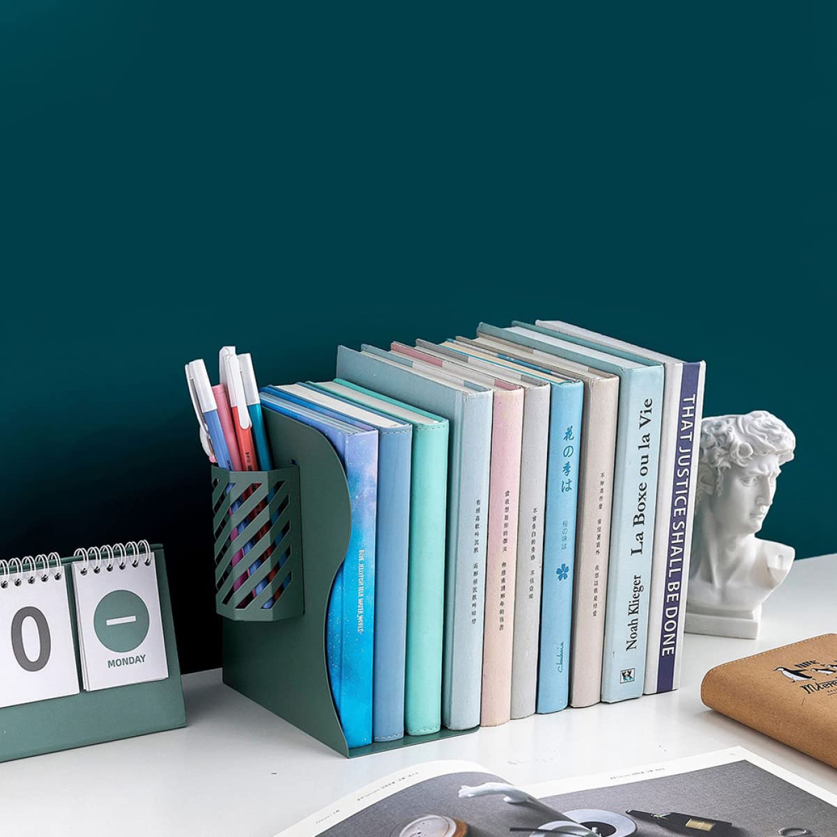 Lurrose Teleskopisches Klappbares Bücherregal aus Eisen mit Rutschfester Konstruktion Kreativer Buchstütze für Büro und Klassenzimmer in Grün