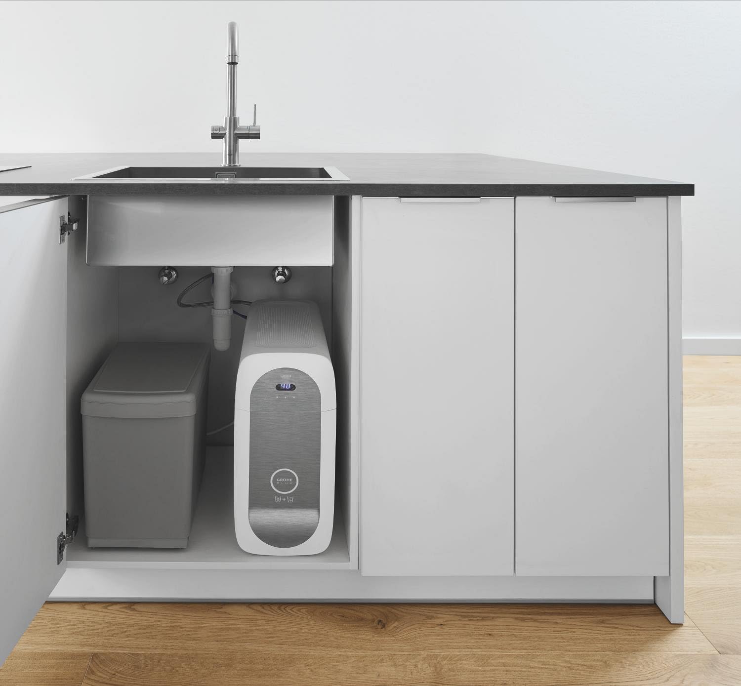 GROHE Blue, pack 4 botellas CO2 de 425g para hasta 60 l de agua con gas (Calidad alimentaria, compatible con gasificadores comunes con conexión estándar, uso universal y fácil sustitución), 40422000