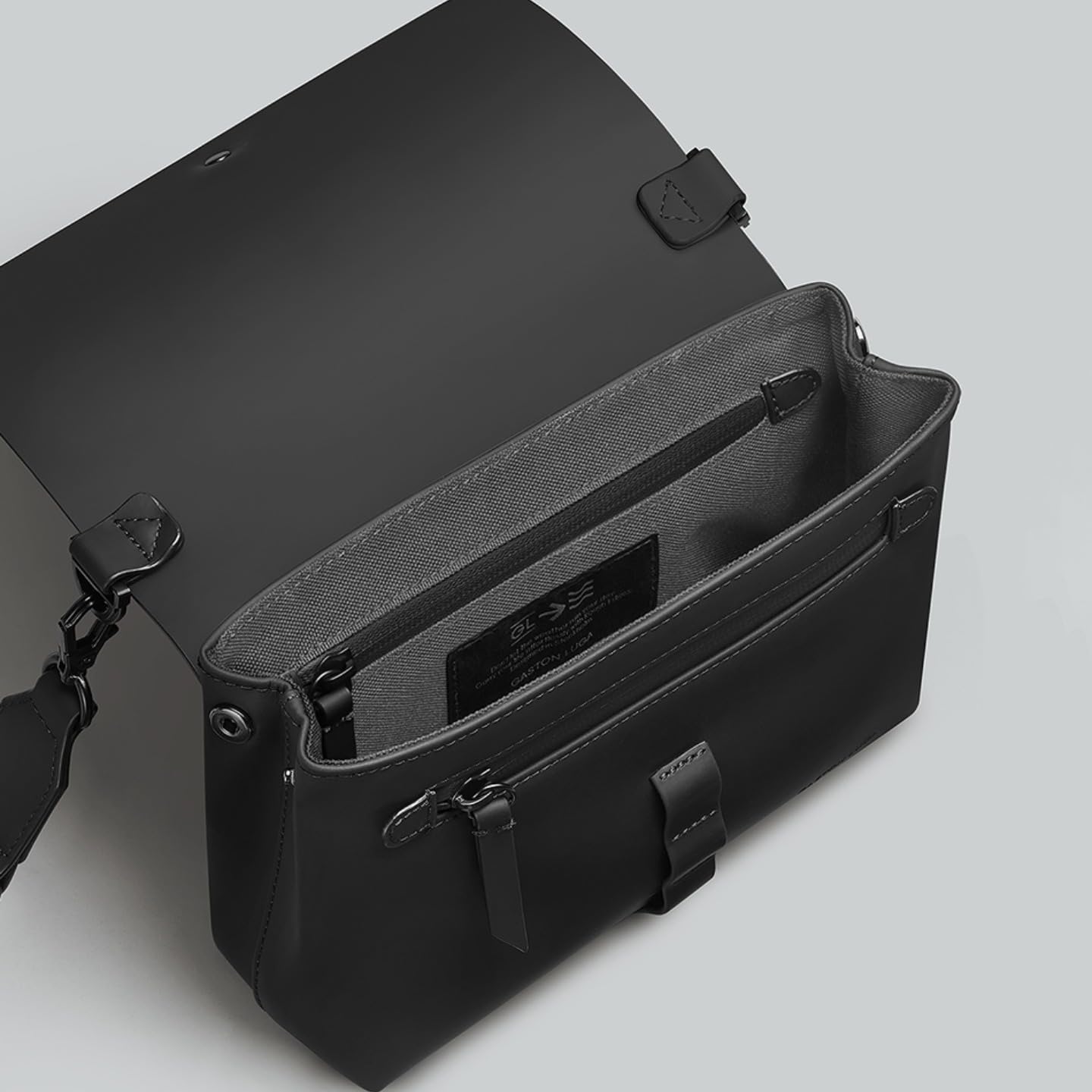 Gaston Luga Borsa A Tracolla Nero CB100, Donna, Impermeabile, Tinta Unità