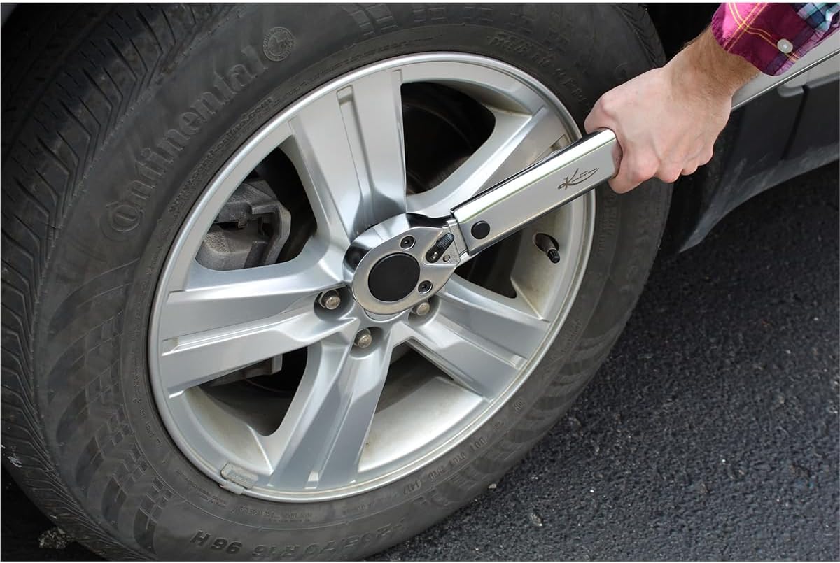 K Tool International 72175 Ratcheting Torque Wrench with 3/4" Drive for Garages, Repair Shops, and DIY, 100-600 ft/lbs., Click Style, Laser Marked Scales, Quick Release, Carrying Case, Non-Slip Handle