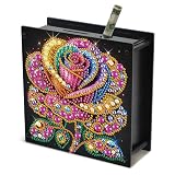Diamond Painting Special: Oltre ai normali cristalli rotondi, i nostri quadri diamante/diamond painting hanno anche diversi strass sagomati, che hanno più lucentezza di cristallo e un forte effetto visivo. Gli strass di alta qualità brillano più brillantemente rispetto ai diamanti in resina, rendendo più vivaci gli strass per la pittura a mosaico. Il diamante rotondo ha 17 superfici di taglio lisce, che rendono il diamante di pittura più tridimensionale e vivace
