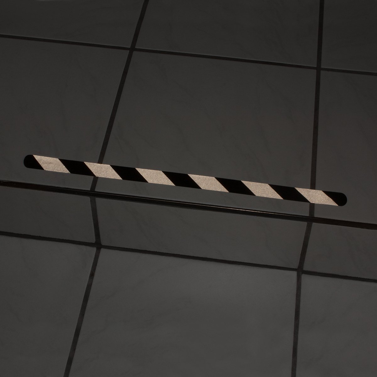 Anti-Rutsch-Streifen für Treppenstufen / 65 x 3 cm / 10 Stück/schwarz reflektierend/selbstklebend