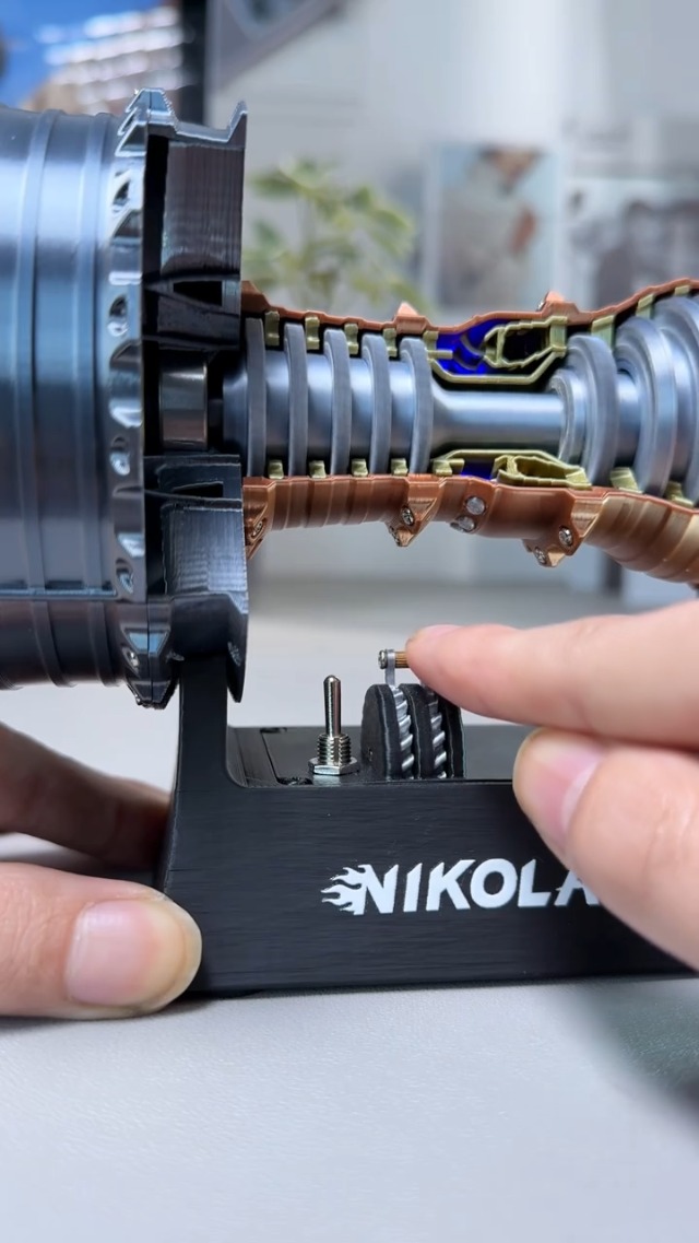 Amazon.co.jp: TR900ターボファンエンジンモデルキット – 1:20スケール