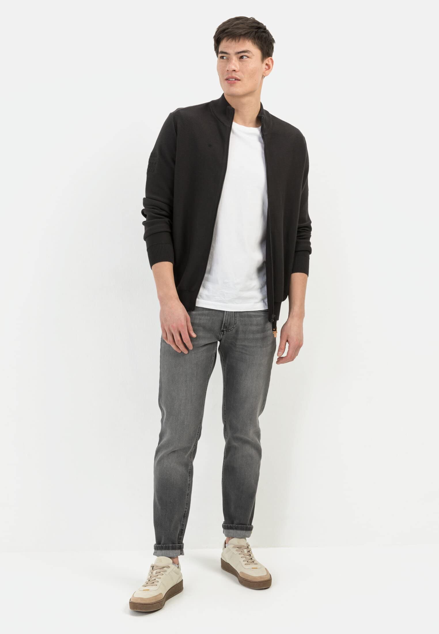 camel active Herren Slim Fit Raw Denim | 5-Pocket Denim im Slim Fit aus Baumwolle und Zwei-Wege-Stretch, robust und strapazierfähig für den Alltag