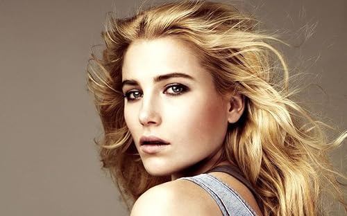 Miniatura 1 de 001 Dree Hemingway 22x14 inch Silk Poster Aka Wallpaper Wall Decor By NeuHorris