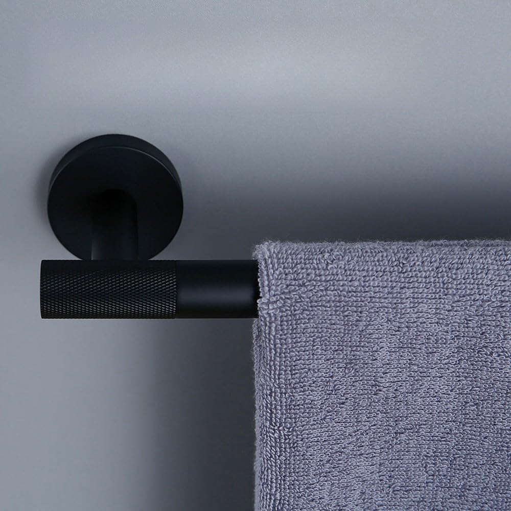 Moderno set di accessori da bagno nero opaco con design zigrinato in ottone porta asciugamani da bagno accappatoio gancio mensola per asciugamani e porta fazzoletti di carta