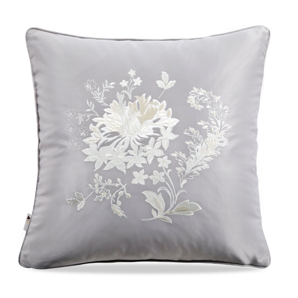 Coussin de canapé nordique broderie soie pour décorer votre salon floral